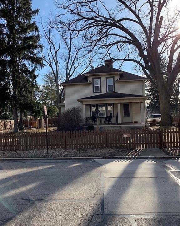 1st image of 417 S High St