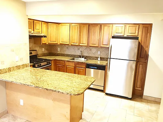 Rented by NY Space Finders Inc. | media 19