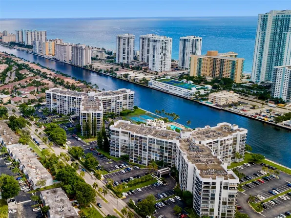 800 Parkview Dr APT 1007, Hallandale, FL 33009