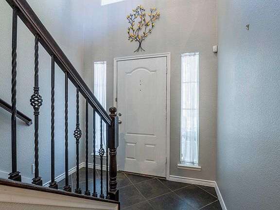 5th image of 6741 Cortona Ln