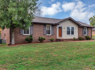 121 Orchard Valley Rd, Hendersonville, TN 37075