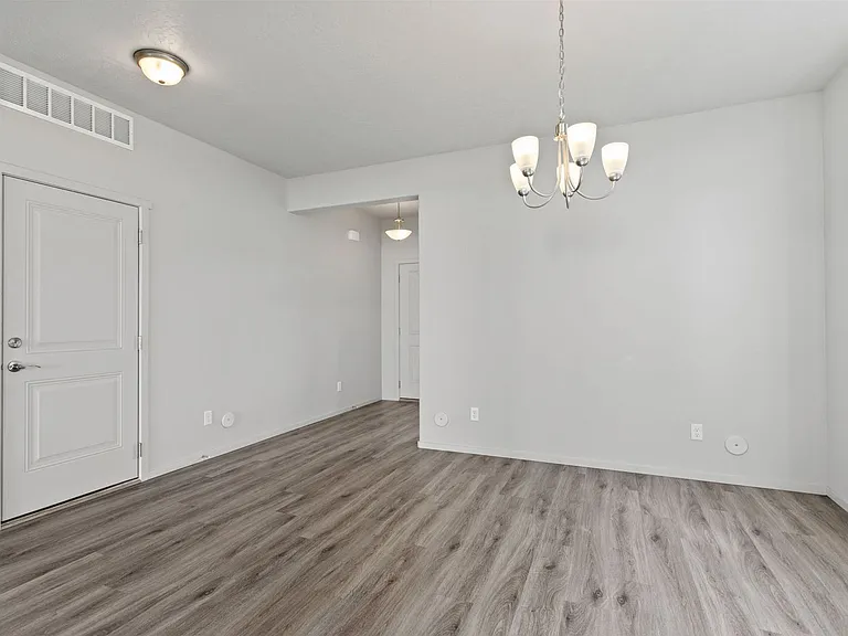 1422 N Corbin Rd — Photo 10