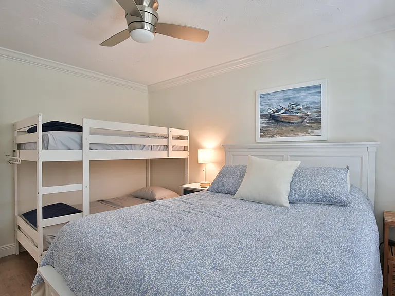 Guest or spare bedroom with double bunks for the young guests.