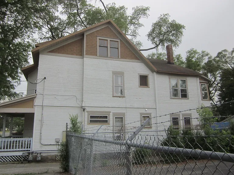 809 Jackson St — Photo 8