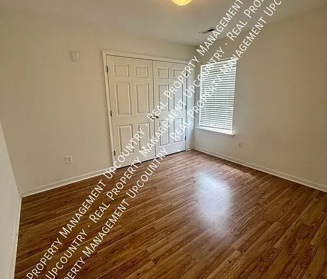 323 Wilmont St — Photo 7