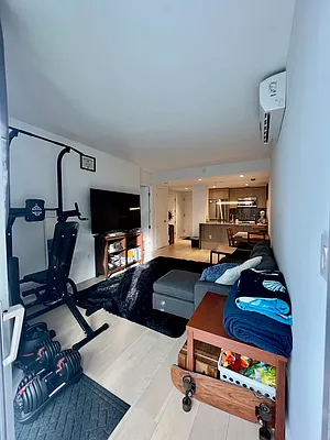 Rented by Compass | media 16