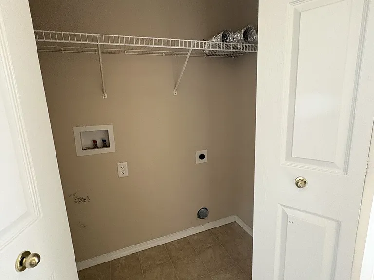 4521 Lazy River Dr — Photo 14
