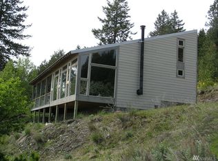 18 3rd St, Oroville, WA 98844