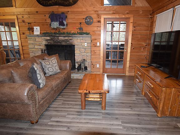 4th image of 1502 Ridgecrest Dr