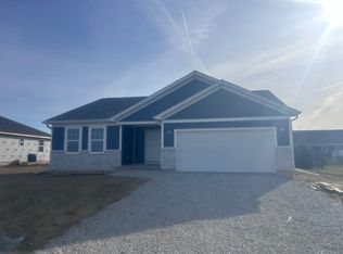 1855 Sycamore St, Peru, IL 61354