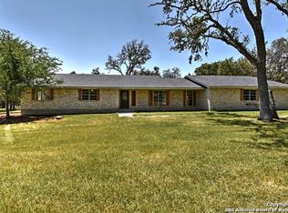9530 Deer Ridge Dr, Boerne, TX 78006