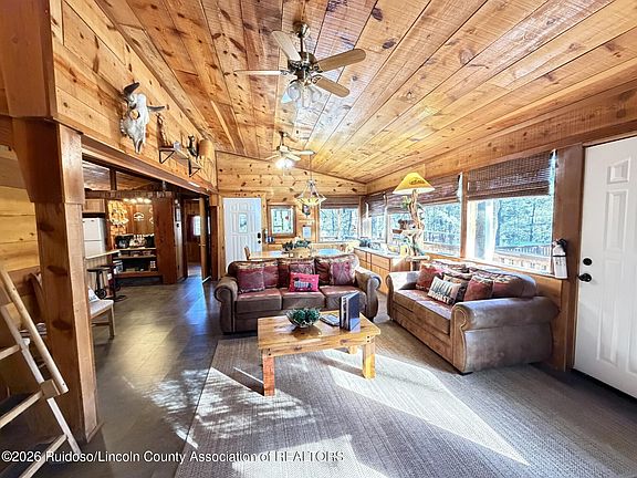 4th image of 113 Ebarb Dr