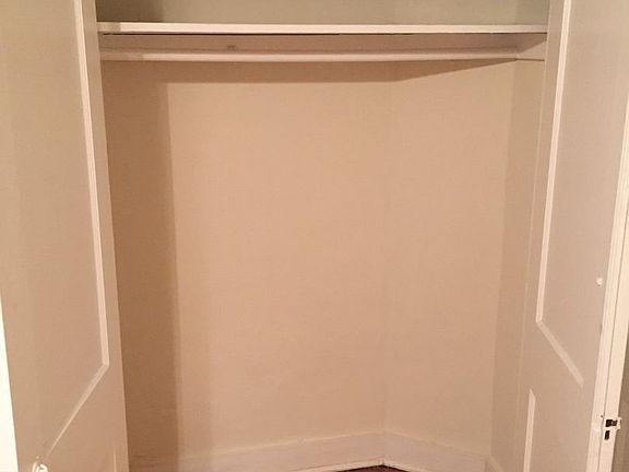 5th image of 3305 W Grace St APT 1