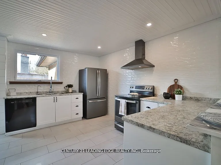 3 Crombie Pl — Photo 21