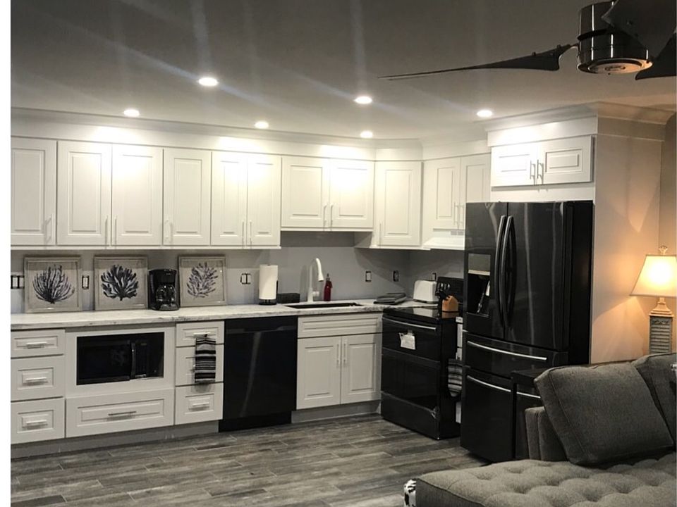 2nd image of 387 Mansfield Dr #387