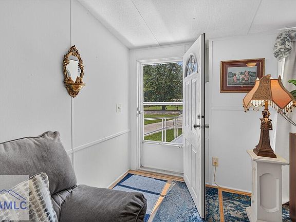 2nd image of 338 Whispering Pines Cir SE