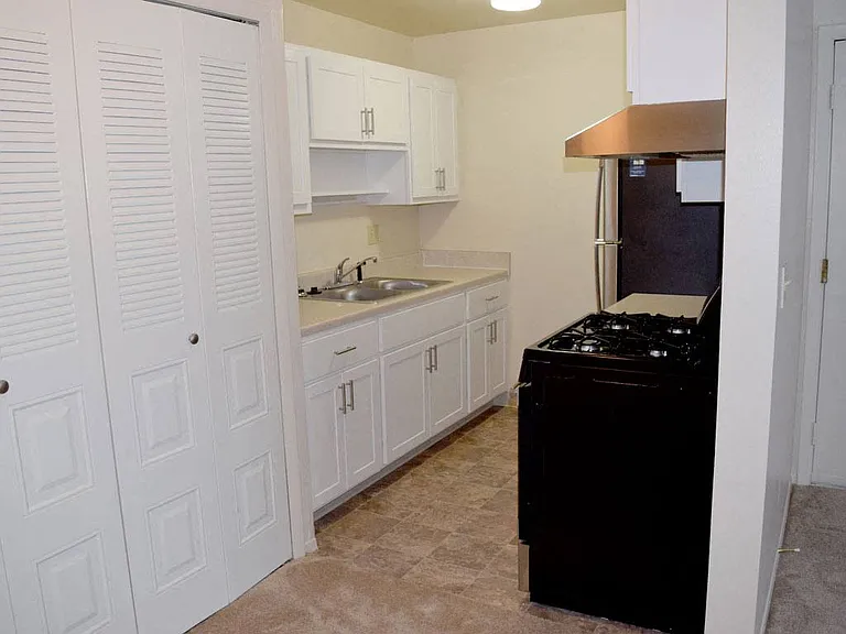 Walnut Trail Apartments — Photo 54