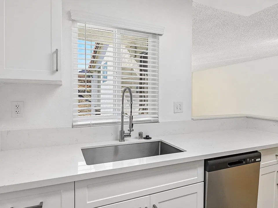 Tierra at Creekside Classic Charm, Fresh Interiors | Renovated 2-Bedroom Homes in Santee