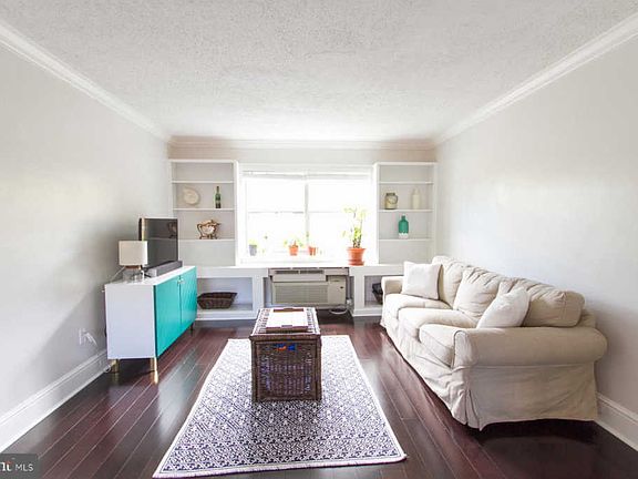 4th image of 1632 W Abingdon Dr APT 202