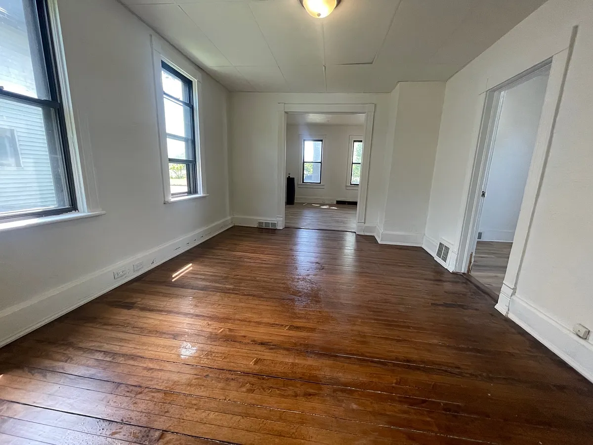 Building Photo - 2037 Wiemann Ave