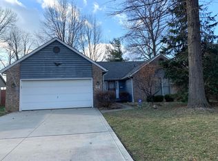 647 Ridenour Rd, Columbus, OH 43230