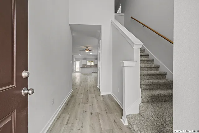 4 bed, 3.5 bath, 2428 sqft, $2,650 — Photo 3