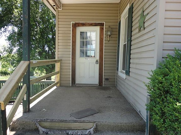 5th image of 414 North St