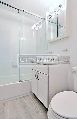 4th image of 405 E 56th St APT 7B