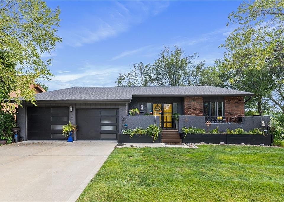 121 Woodbridge Ln, Kansas City, MO 64145 Zillow