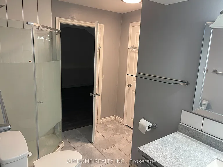 58 Hewlett Cres #BSMNT — Photo 15