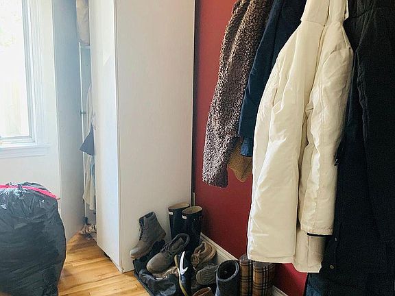 4th image of 1022 E Pearson St #1026