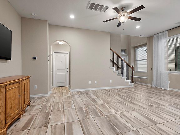 4th image of 335 Biltmore Loop