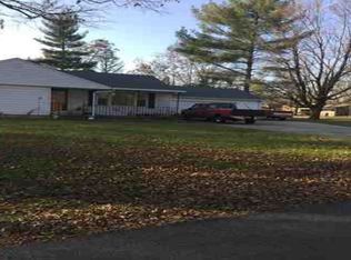 1149 Meadow Dr, Beavercreek, OH 45434