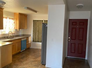 1836 E Robertson St, Stockton, CA 95205