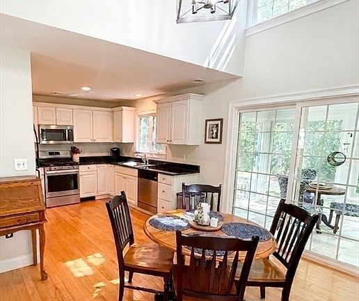 4th image of 23 Sandy Cir #23