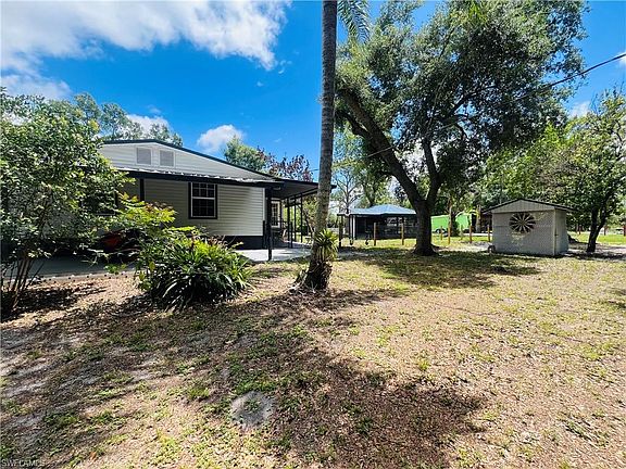 4th image of 155 Evans RD