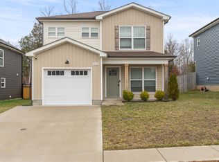 412 Hillside Dr, Clarksville, TN 37040