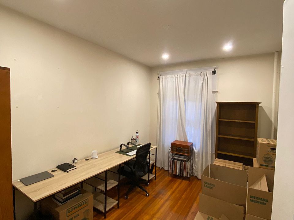 1st image of 46 Orkney Rd APT 2