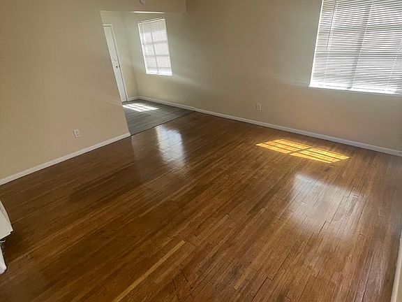 2nd image of 105 Eye St #A