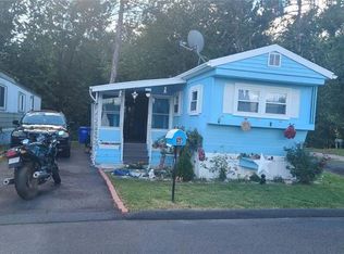 39 Rivermead Blvd, East Hartford, CT 06118