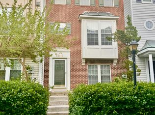 12111 Amber Ridge Cir, Germantown, MD 20876