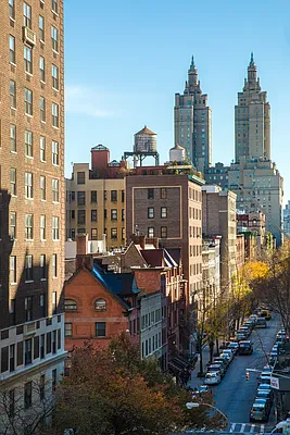 Rented by Sotheby's International Realty | media 18