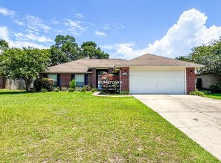5866 Chi Chi Cir, Milton, FL 32570