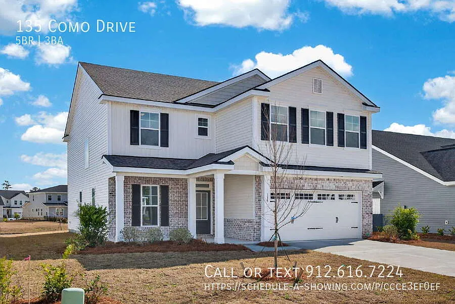 Luxury Living in Forest Lakes 5 Bedrooms | 3 Bathrooms | Nearly 3,000 Sq. Ft. — Photo 2