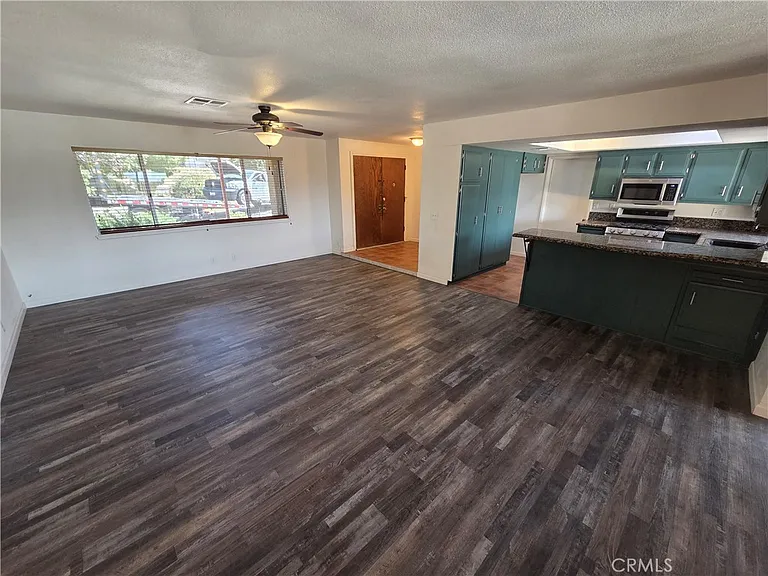 19145 Tomahawk Rd — Photo 4