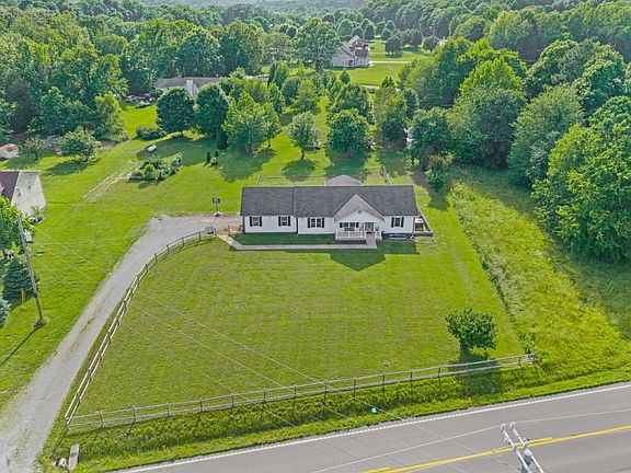 3rd image of 4135 Mount Zion Rd