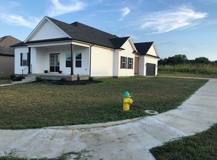 7142 Seagraves Ct, Bowling Green, KY 42101