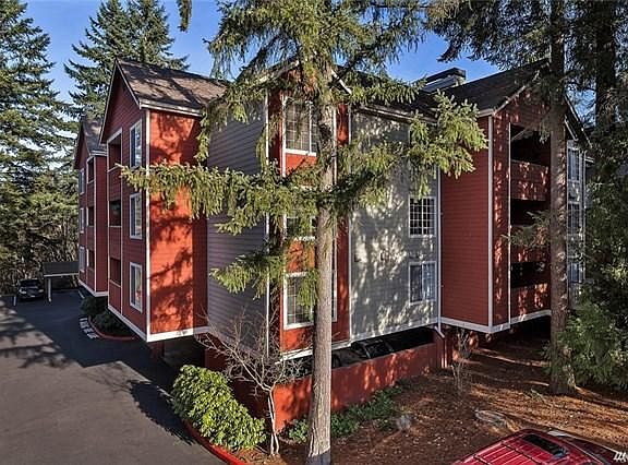 3rd image of 15433 Country Club Dr Unit F104
