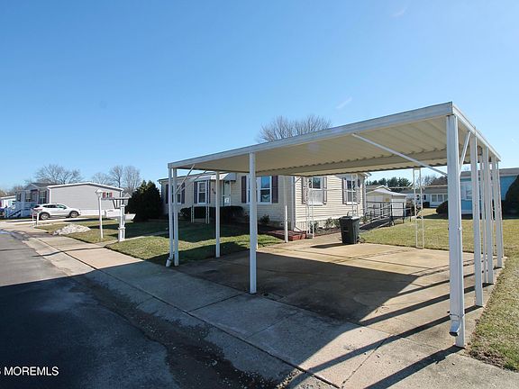 3rd image of 606 Jerome Place