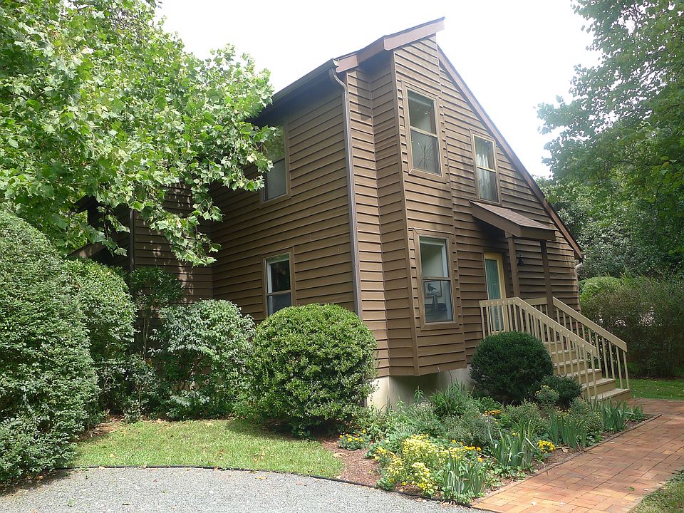 1st image of 2206 Winterberry Dr